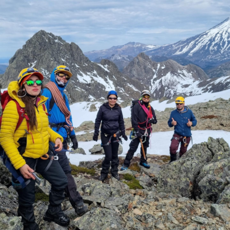 Trekking y montañismo en Curarrehue